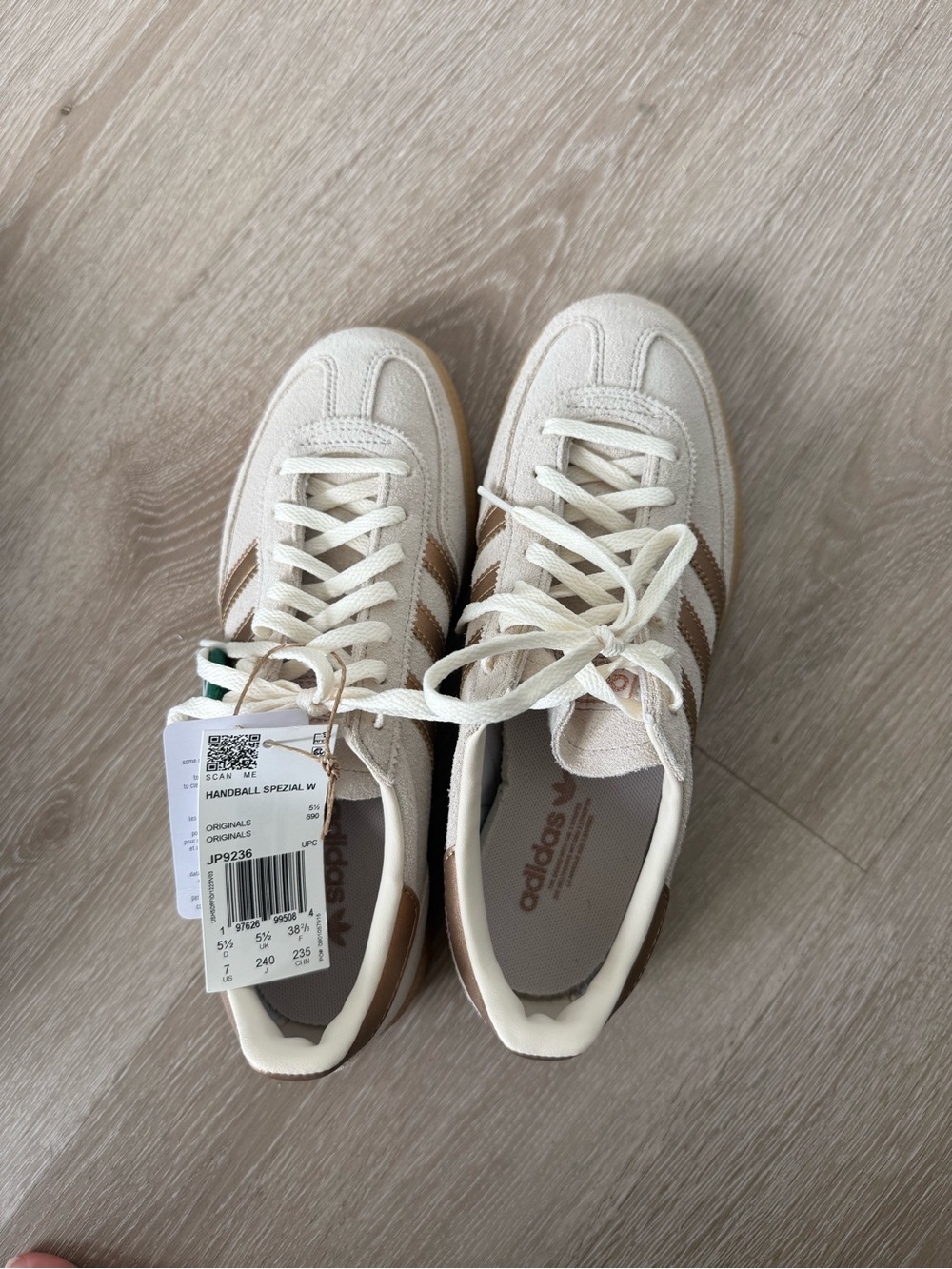adidas Women's Suede Sneakers in Cream & Tan Metallic- handball Spezial - Picture 3 of 8